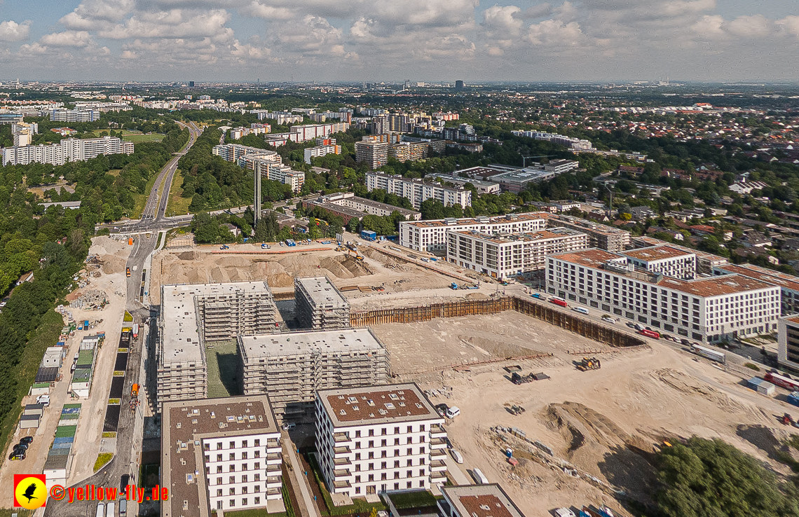 07.06.2023 - Aktuelle Luftbilder aus dem Alexisquartier und Pandion Verde in Neuperlach in München